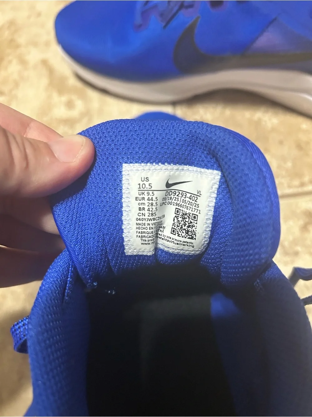 Nike Men’s Royal Blue Athletic Trainers with Black Swoosh